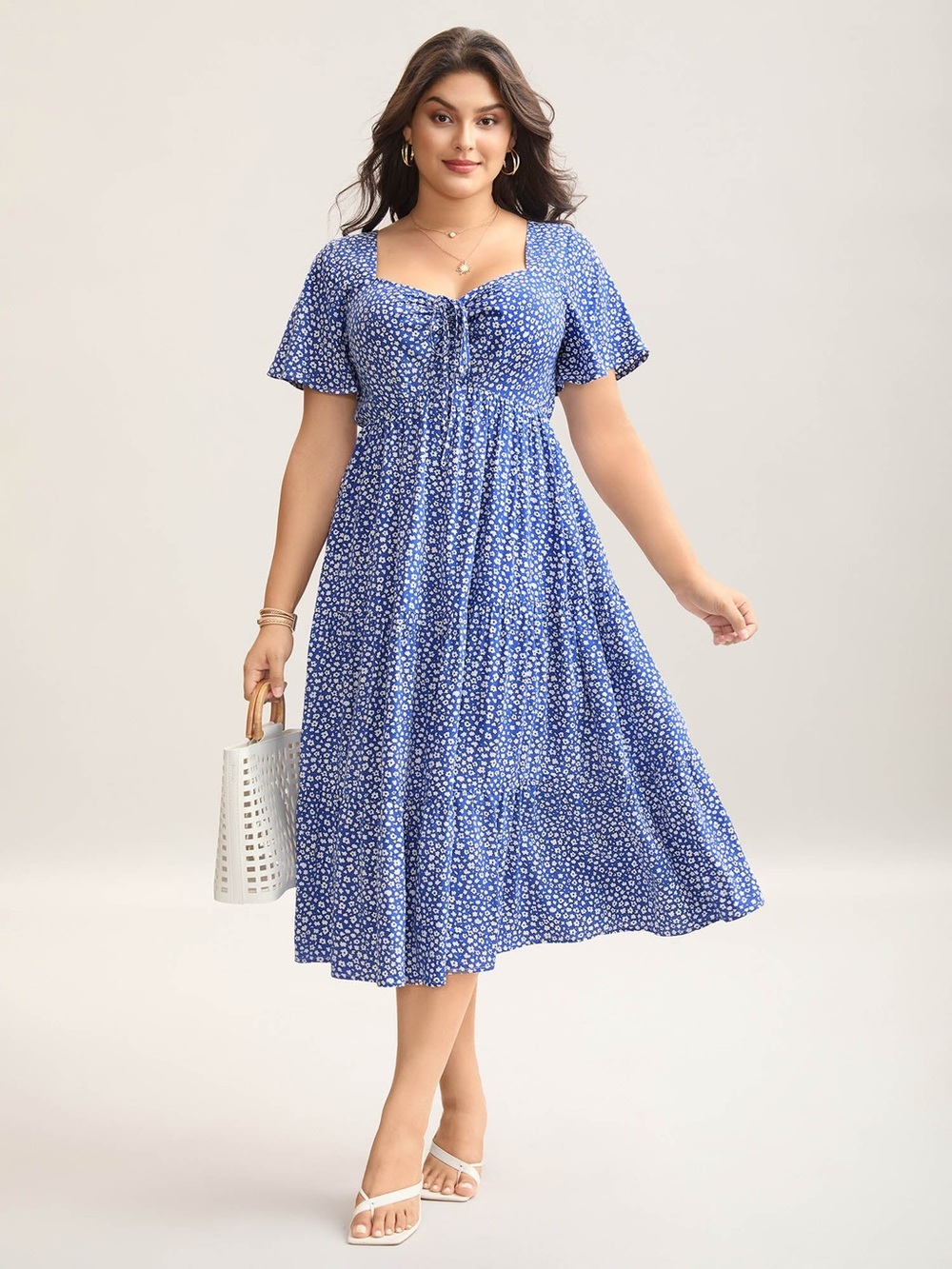 NWT BloomChic Ditsy Floral Sweetheart Drawstring Pocket Tiered Dress Bright Blue